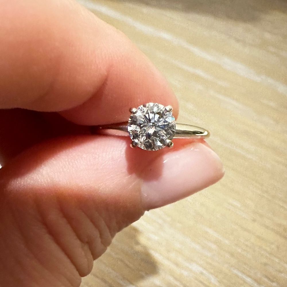 14k white gold round 1 carat diamond solitaire engagement ring size 7
